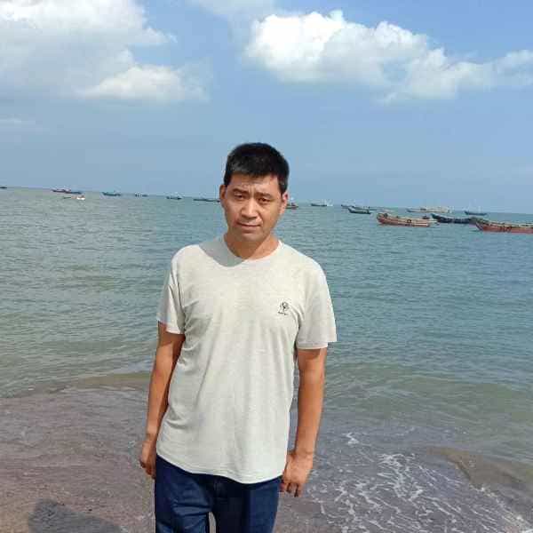 44岁岁辽宁单身帅哥 - 汕头吉缘网