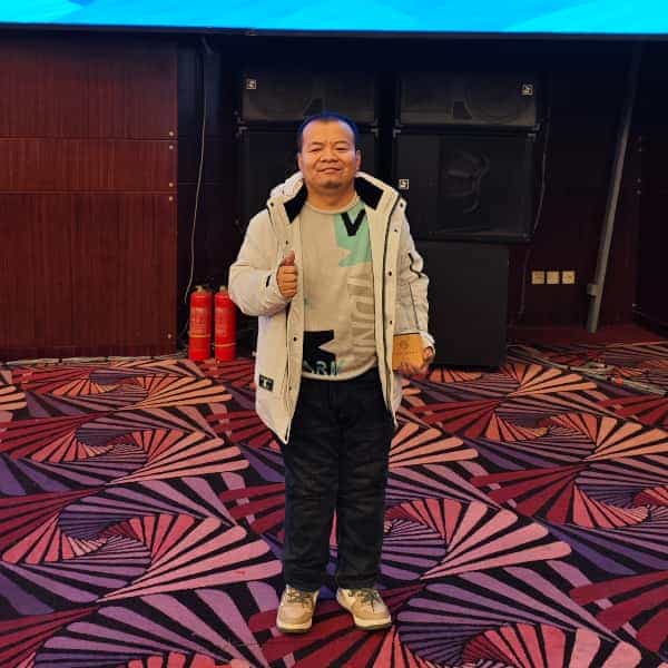 40岁岁辽宁单身帅哥 - 汕头吉缘网