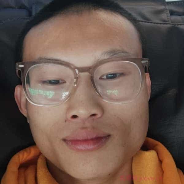 25岁岁四川单身帅哥 - 汕头吉缘网