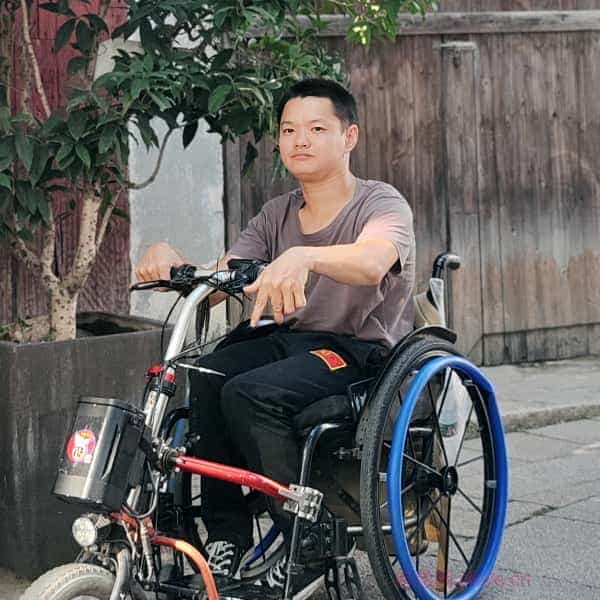 33岁岁湖北单身帅哥 - 汕头吉缘网